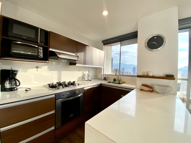 Apartamento de 2 alcobas en venta en El Poblado, Medellín, 92 m² · foto 14 de 15