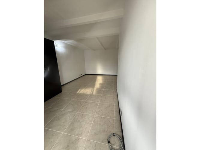 Apartamento de 3 alcobas en venta en Los Colores, Medellín, 83 m² · foto 6 de 18