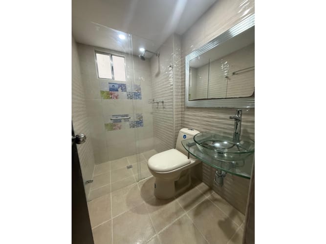 Apartamento de 3 alcobas en venta en Los Colores, Medellín, 83 m² · foto 7 de 18