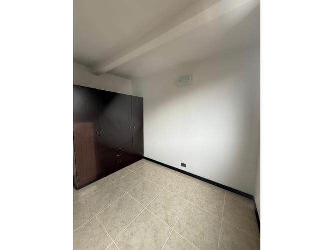Apartamento de 3 alcobas en venta en Los Colores, Medellín, 83 m² · foto 13 de 18
