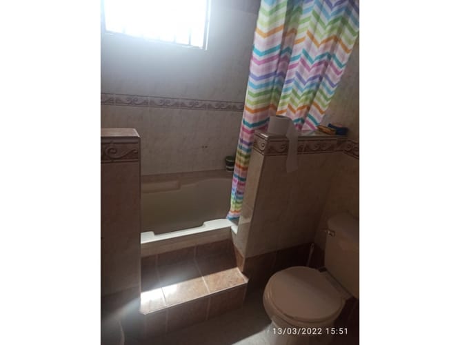 Casa de 5 alcobas en venta en Florencia, Medellín, 122 m² · foto 9 de 12