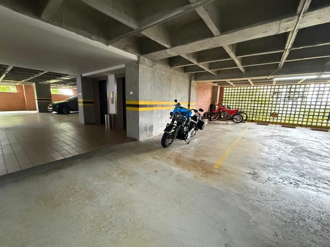 Apartamento de 2 alcobas en arriendo en El Tesoro, Medellín, 105 m² · foto 20 de 21