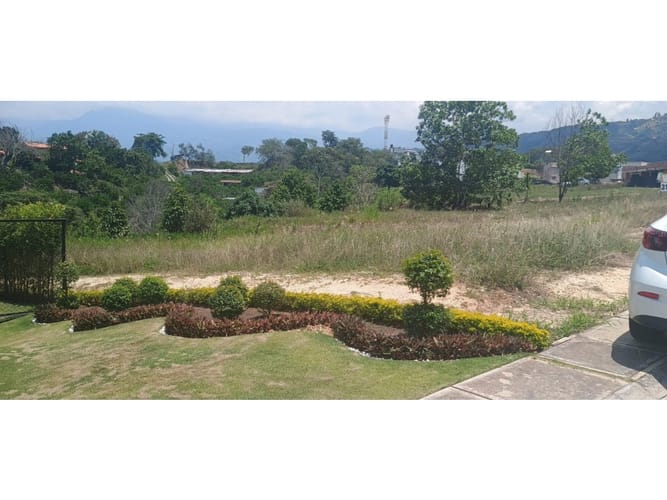 Lote en venta en Ruitoque Bajo, Girón, 692 m² · foto 5 de 5