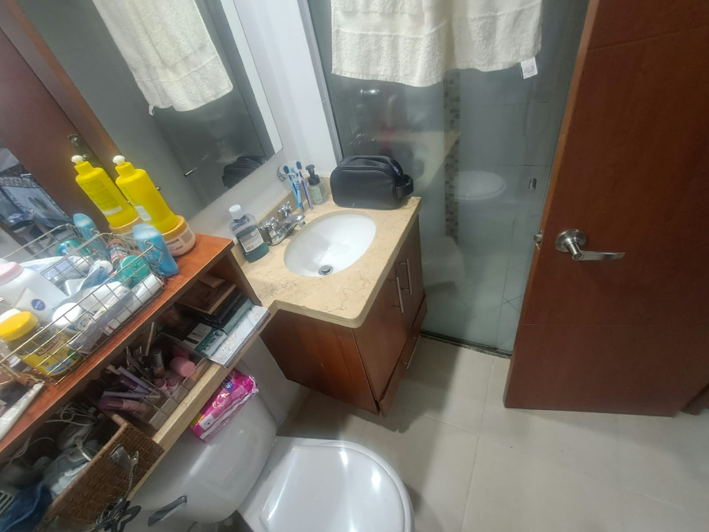 Apartamento en venta en Loma De Los Bernal, Medellín · foto 11 de 24