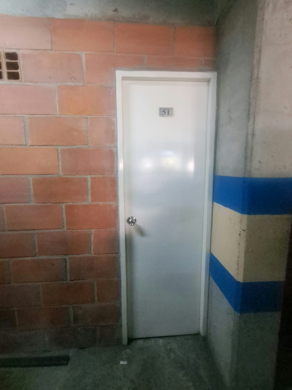 Apartamento en venta en Loma De Los Bernal, Medellín · foto 16 de 24