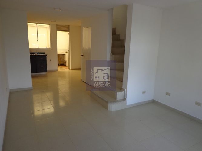 Casa de 3 alcobas en arriendo en Las Amarillas, Piedecuesta, 115 m² · foto 2 de 19
