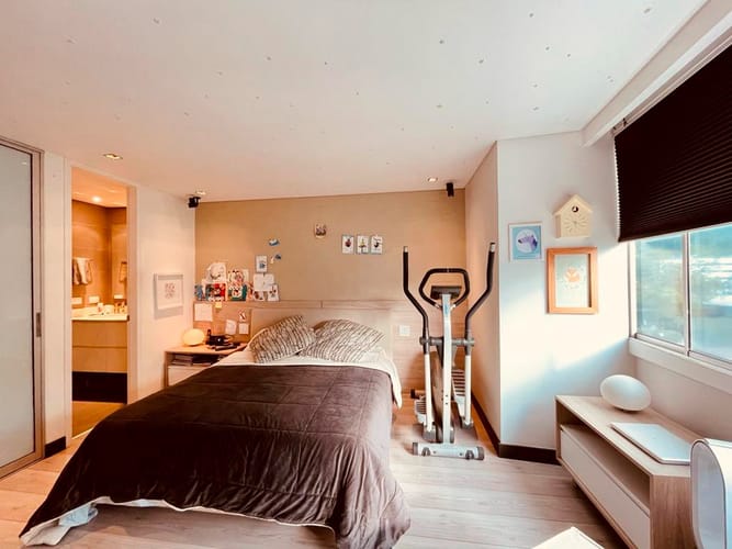 Apartamento de 3 alcobas en venta en El Poblado, Medellín, 202 m² · foto 4 de 18