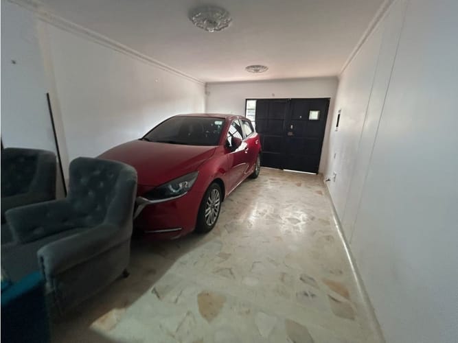 Casa de 9 alcobas en venta en San Alonso, Bucaramanga, 540 m² · foto 3 de 20