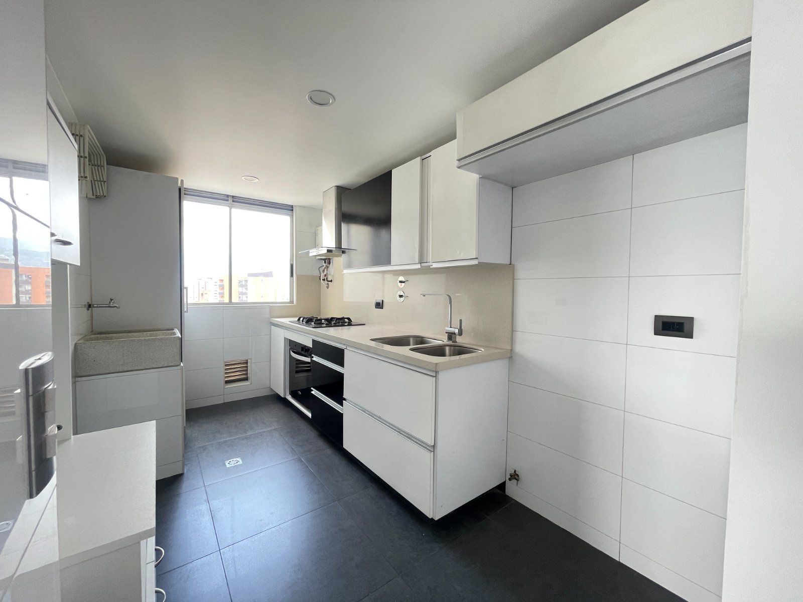 Apartamento en venta en Los Balsos, Medellín · foto 3 de 19