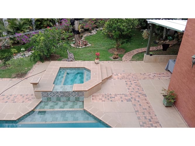 Casa de 6 alcobas en venta en Pance, Cali, 450 m² · foto 18 de 19