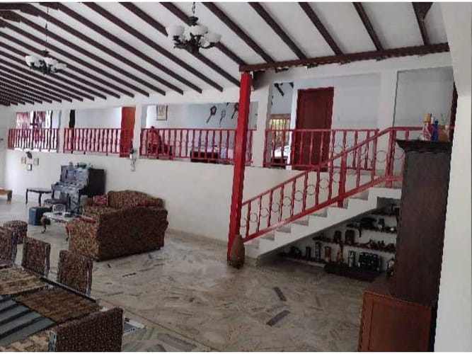 Casa de 8 alcobas en venta en Campo Alegre, Santa Marta, 600 m² · foto 4 de 24