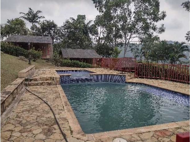Casa de 8 alcobas en venta en Campo Alegre, Santa Marta, 600 m² · foto 10 de 24