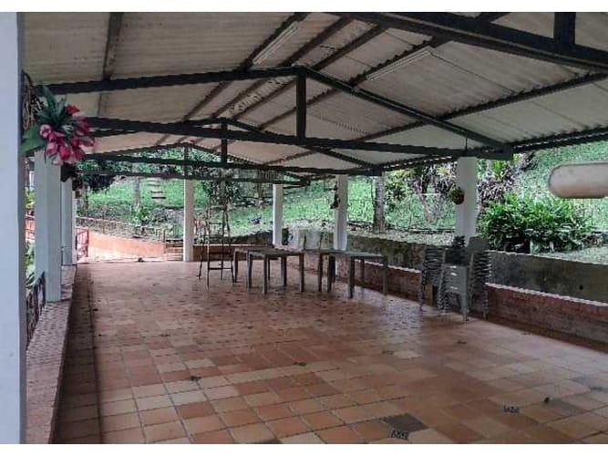 Casa de 8 alcobas en venta en Campo Alegre, Santa Marta, 600 m² · foto 13 de 24