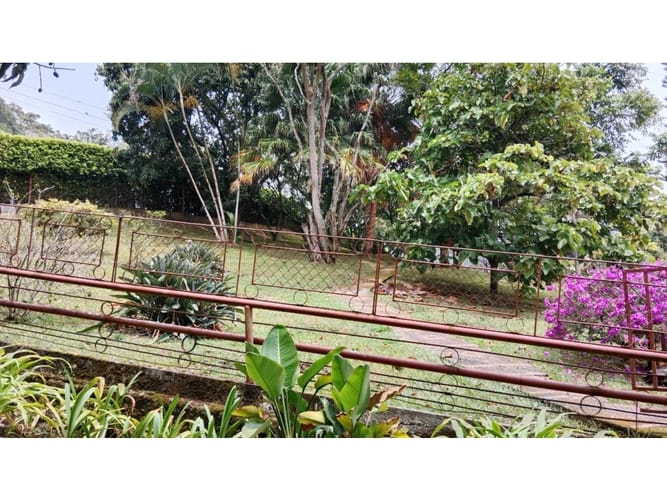 Casa de 8 alcobas en venta en Campo Alegre, Santa Marta, 600 m² · foto 23 de 24