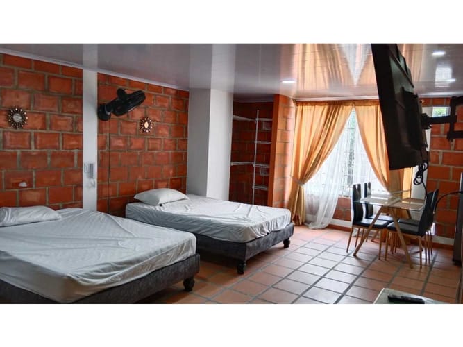 Edificio en venta en Santa Anita, Cali, 660 m² · foto 2 de 7