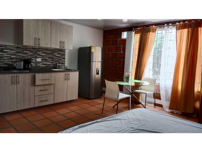 Edificio en venta en Santa Anita, Cali, 660 m² · foto 6 de 7