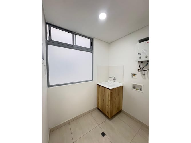 Apartamento de 3 alcobas en arriendo en Las Vegas, Envigado, 104 m² · foto 7 de 12