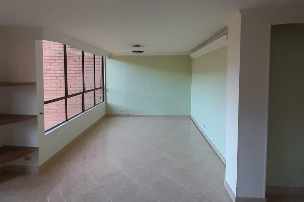 Apartamento en venta en Jardines, Envigado · foto 11 de 24