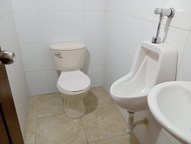 Oficina en arriendo en Laureles, Medellín, 300 m² · foto 11 de 14