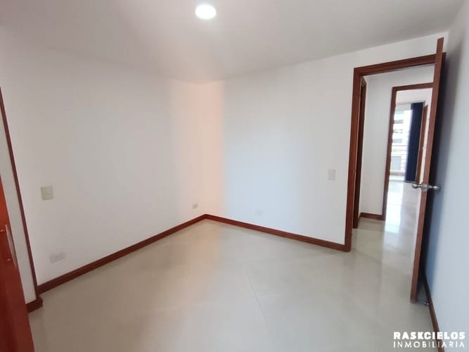 Apartamento de 3 alcobas en arriendo en Las Acacias, Medellín, 107 m² · foto 8 de 19