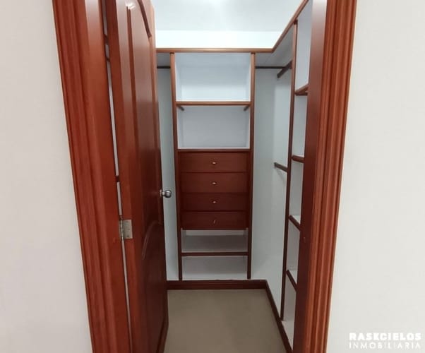 Apartamento de 3 alcobas en arriendo en Las Acacias, Medellín, 107 m² · foto 13 de 19