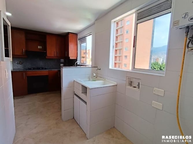 Apartamento de 3 alcobas en arriendo en Las Acacias, Medellín, 107 m² · foto 17 de 19