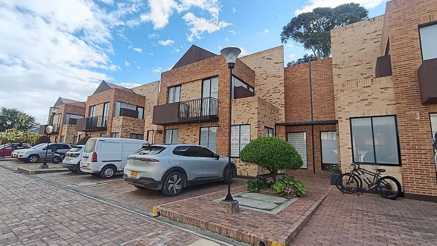 Casa en venta en Tiquiza, Chía · foto 3 de 24