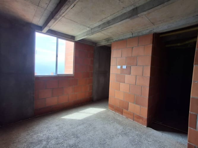 Apartamento en venta en Manrique Central, Medellín · foto 9 de 12