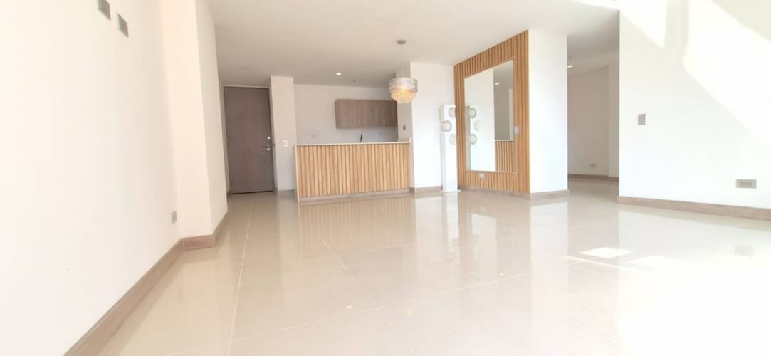Apartamento de 3 alcobas en venta en Loma De Los Bernal, Medellín, 83 m² · foto 11 de 15