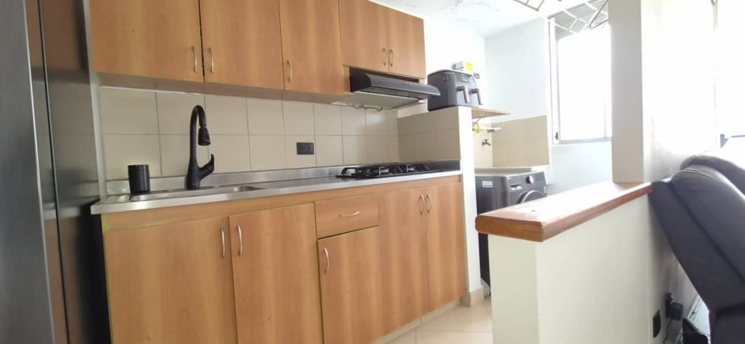 Apartamento en venta en Loma Del Indio, Medellín · foto 2 de 12