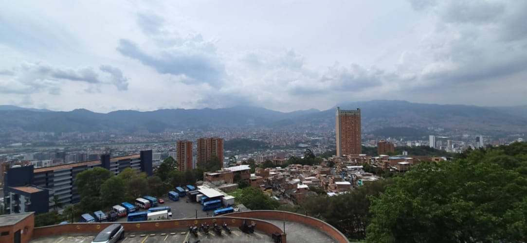 Apartamento en venta en Loma Del Indio, Medellín · foto 4 de 12