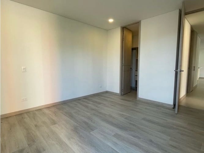 Apartamento de 2 alcobas en venta en Cumbres, Envigado, 98 m² · foto 11 de 11