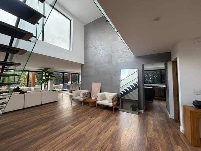 Casa de 5 alcobas en venta en San Jacinto, Chía, 423 m² · foto 3 de 20