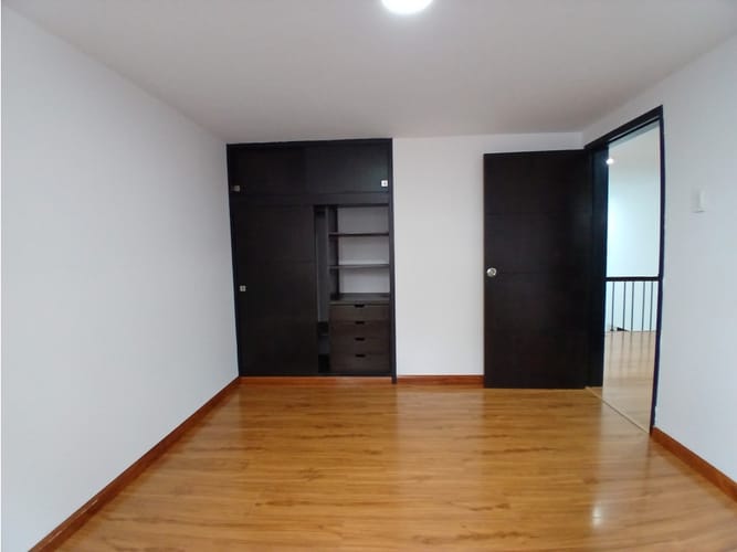 Casa de 4 alcobas en venta en Santa Ana, Bogotá, 260 m² · foto 15 de 18