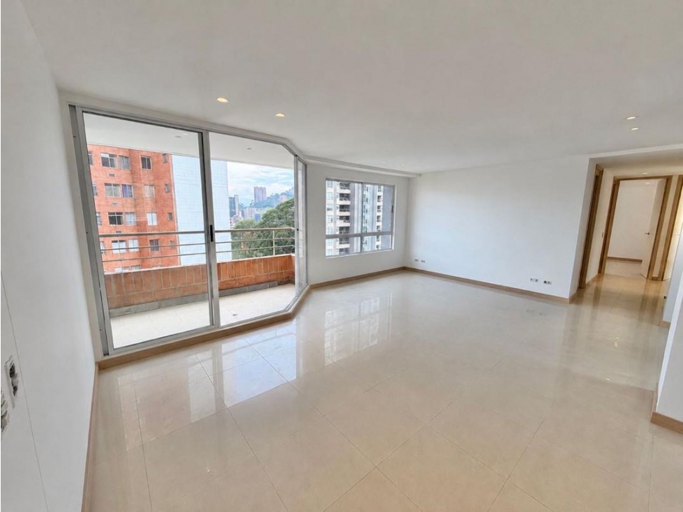 Apartamento en venta en Provenza, Medellín · foto 4 de 13