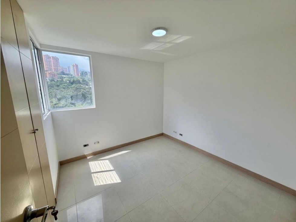 Apartamento en venta en Provenza, Medellín · foto 8 de 13