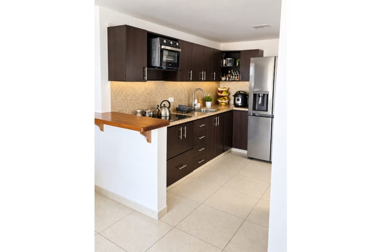 Apartamento de 2 alcobas en venta en Rionegro, 72 m² · foto 2 de 8