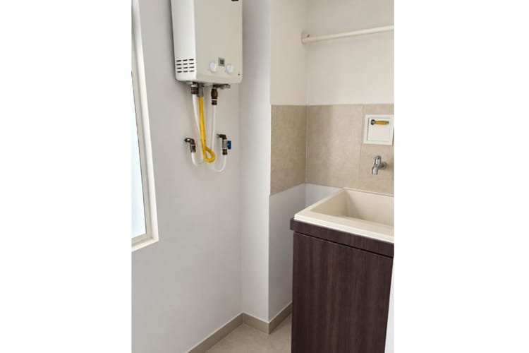 Apartamento de 2 alcobas en venta en Rionegro, 72 m² · foto 8 de 8