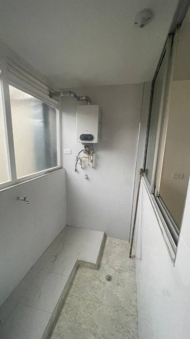 Apartamento en venta en Galerias, Bogotá · foto 6 de 13