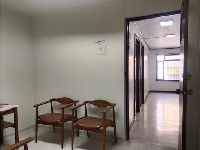 Oficina en arriendo en Boston, Medellín, 35 m² · foto 3 de 6