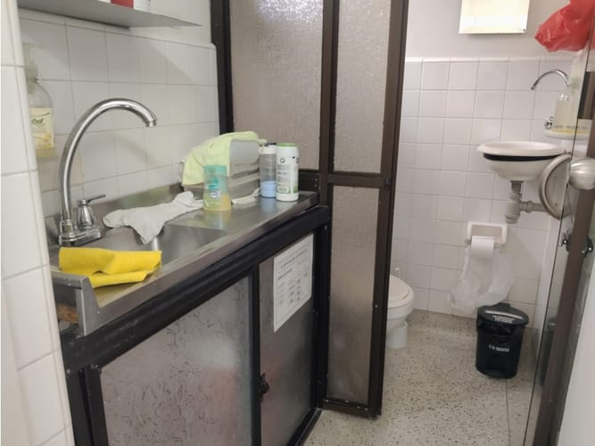 Oficina en arriendo en Boston, Medellín, 35 m² · foto 5 de 6