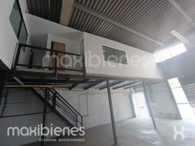 Bodega en arriendo en Suramérica, Itagüí, 250 m² · foto 4 de 8