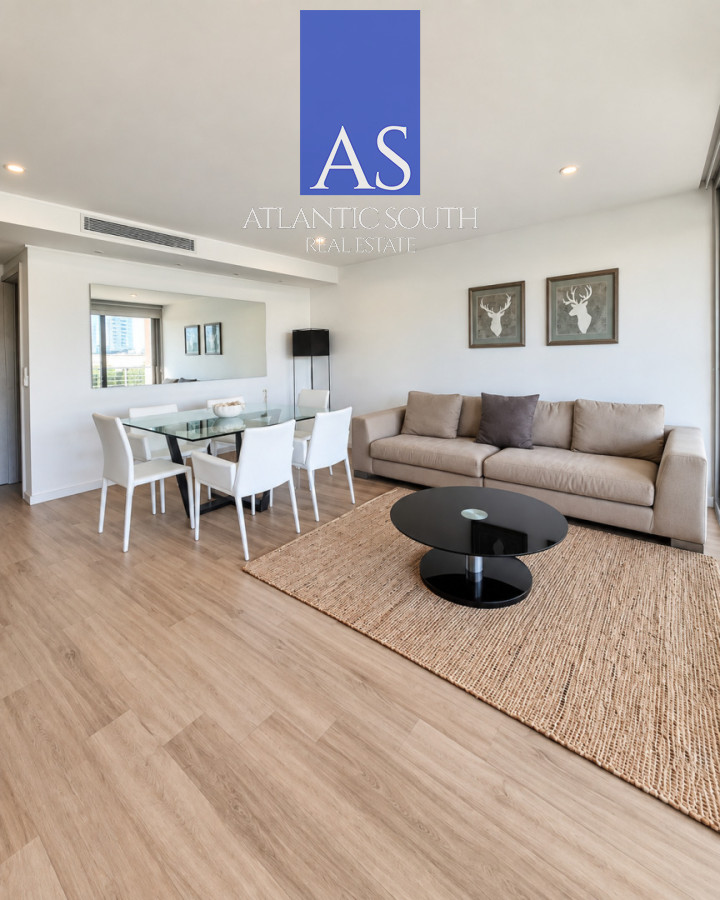 Apartamento de 2 dormitorios en venta y alquiler a 200 metros del mar en Playa Mansa · Foto 3