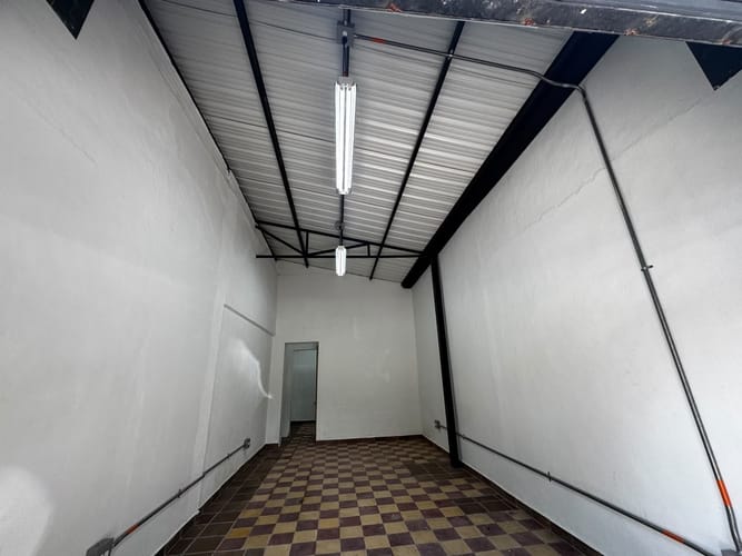 Local en arriendo en Granada, Medellín, 33 m² · foto 10 de 13