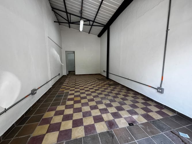 Local en arriendo en Granada, Medellín, 33 m² · foto 9 de 13