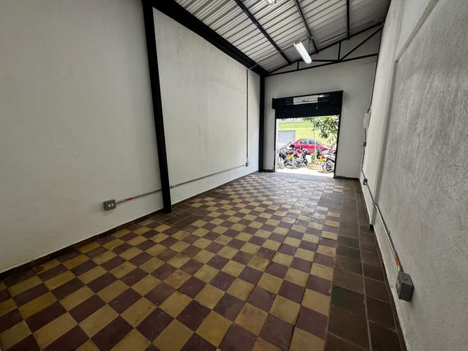 Local en arriendo en Granada, Medellín, 33 m² · foto 4 de 13
