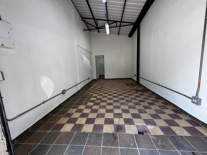 Local en arriendo en Granada, Medellín, 33 m² · foto 6 de 13