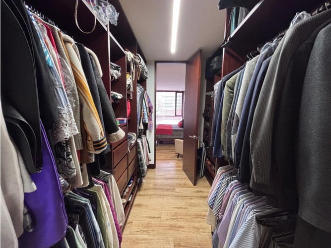 Apartamento de 3 alcobas en venta en Chicó Navarra, Bogotá, 247 m² · foto 16 de 23