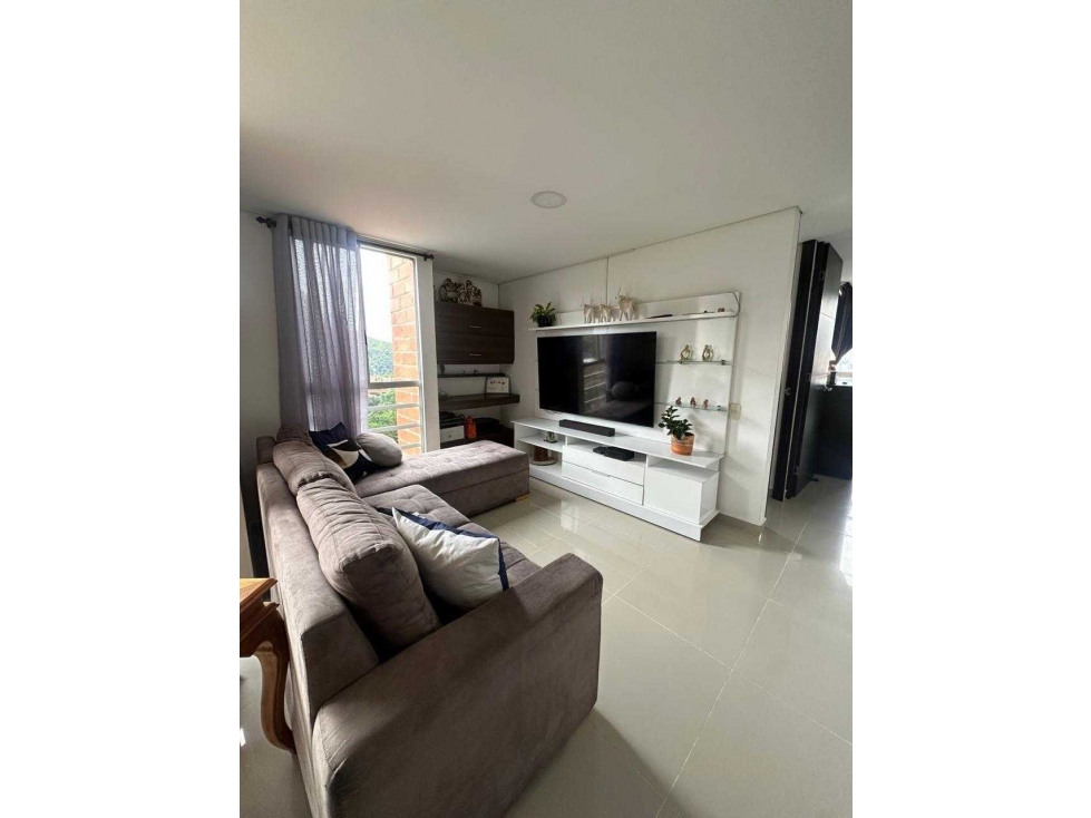 Apartamento en venta en Los Naranjos, Itagüí · foto 3 de 10