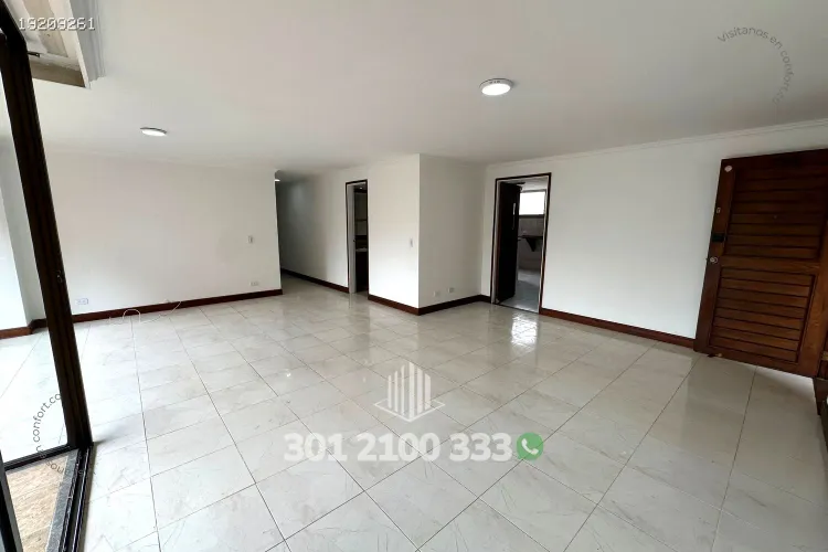 Apartamento de 3 alcobas en arriendo en Las Lomas No.1, Medellín, 151 m² · foto 3 de 24